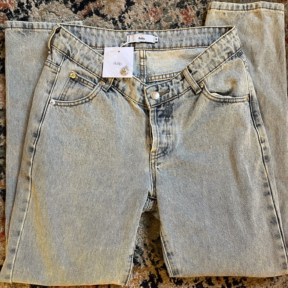 Adika jeans